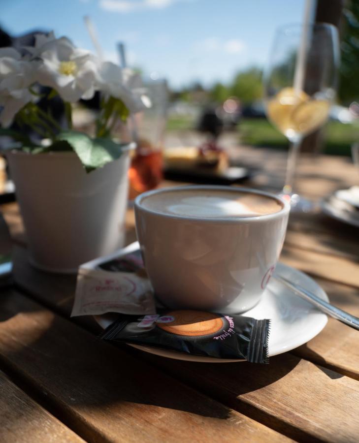 Vadkacsa Panzio Bed & Breakfast Balatonkenese Exterior photo