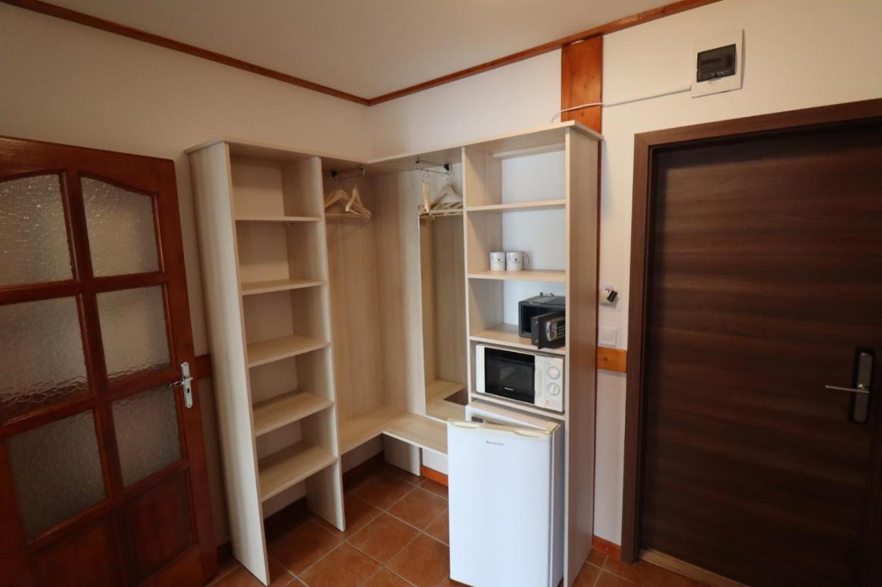Vadkacsa Panzio Bed & Breakfast Balatonkenese Exterior photo